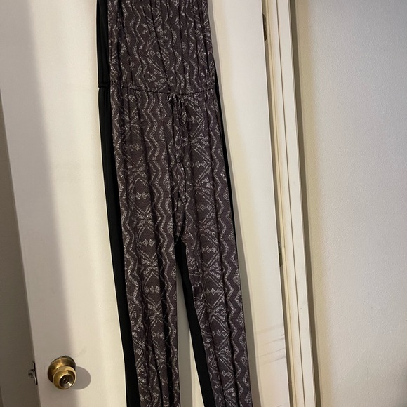 NWOT Kim Kardashian strapless jumpsuits - Picture 9 of 12